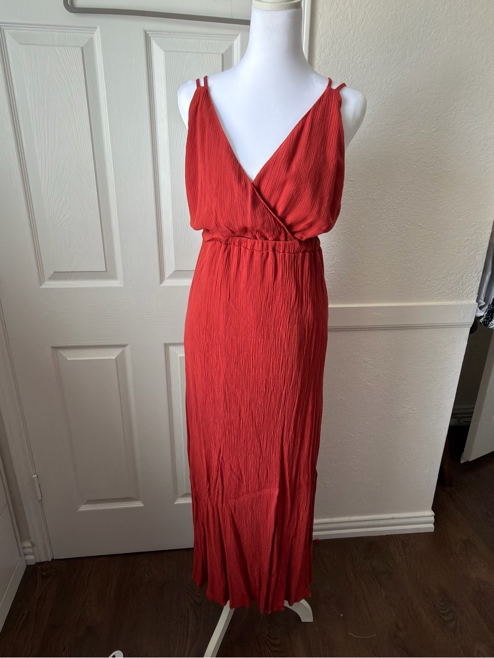 Forever 21 Rust Maxi Dress L Open Back Tie Crinkle Sleeveless Side Slit